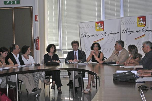 Réncontre avec le Directeur Général du MISE (Ministère du Développement Économique)  Catania, 28 Juillet 2014